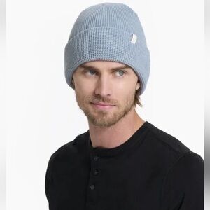 Vuori Men's Gray Knit Alpine Waffle  Beanie